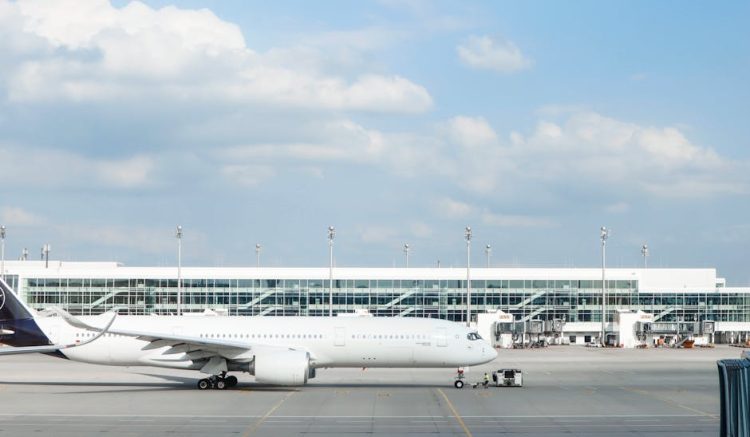 Reddit Airport Tips: Crowdsourced Strategies for Efficient Travel in 2024