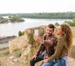 Travel Apps Save Money: 7 Travel Apps That Actually Save You Money (And 3 That Don’t)