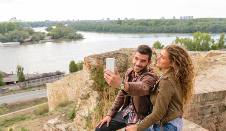 Travel Apps Save Money: 7 Travel Apps That Actually Save You Money (And 3 That Don’t)